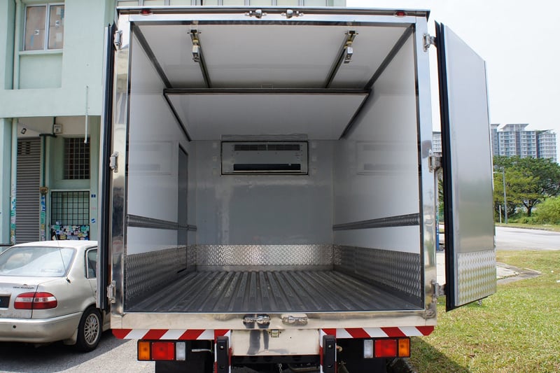  Lift up moveable partition