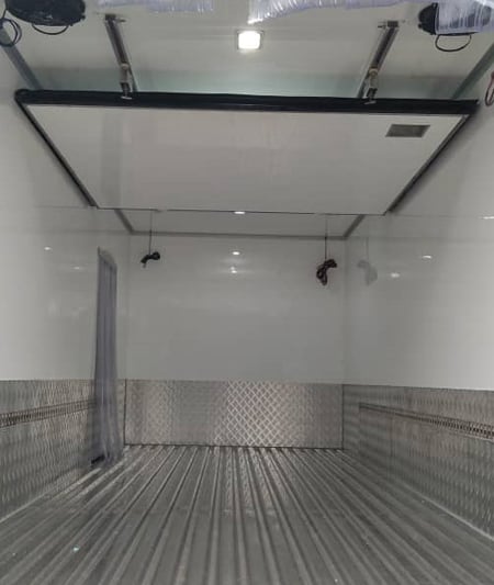  Lift up moveable partition